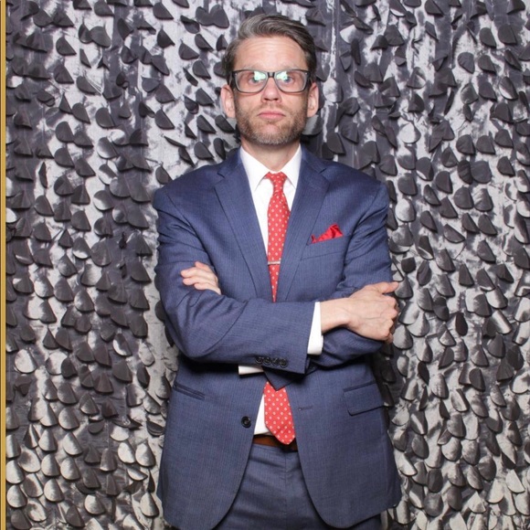 Meet your Posher. - Picture 1 of 1